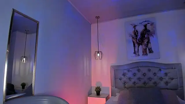 Chat +18 de ayshel__ ao vivo