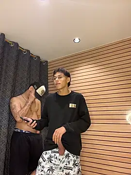 Živý XXX chat TheBatMansion