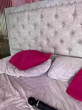 Pokazy przed kamerką – Rousse_blue