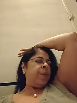 XXX chat uživo modela NakedMILFx