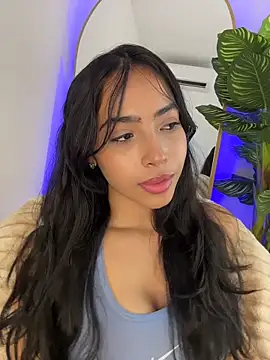 _Emily_Thompson_'s Live XXX Chat