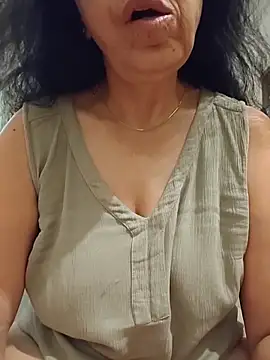 NakedMILFx: απευθείας συνομιλία ΧΧΧ