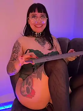 Ravenna666_ Live XXX-chat