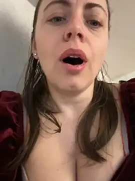 ladywithbigass 即時 XXX 聊天