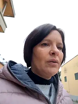 Piediniecollant's Live XXX Chat