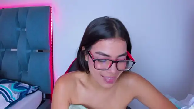 crazybaby_squirt's Live XXX Chat