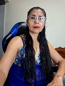 Natasha_50's Live XXX Chat