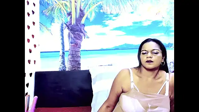 indianswtbella's Live XXX Chat