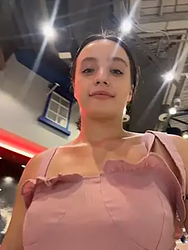 MiaTee's Live XXX Chat