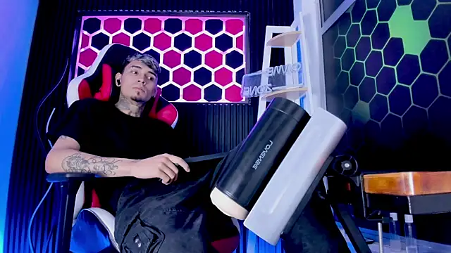 Max_Hader_'s Live XXX Chat