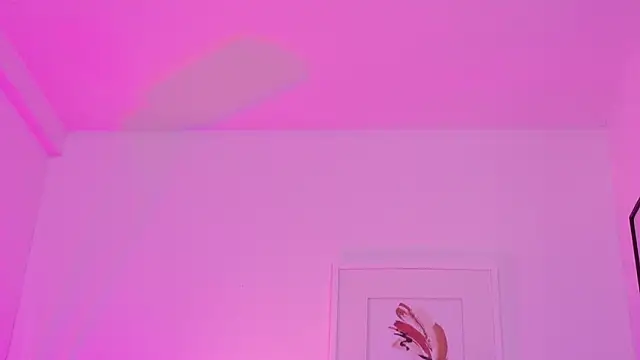 cutepetitee Chat XXX live