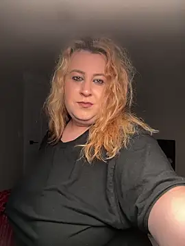 jjsbackagain0612 Show in webcam