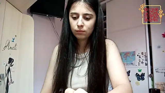 WaltraudPattie Chat XXX in diretta