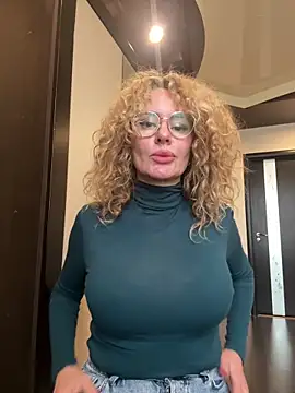 Tania201243's Live XXX Chat