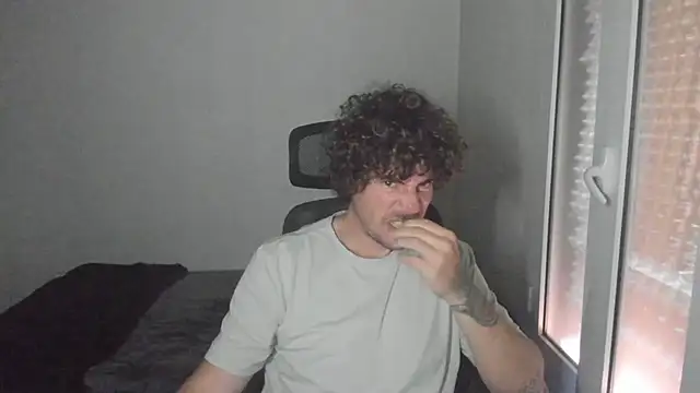 joaquin420_hot: διαδικτυακό σόου στην κάμερα