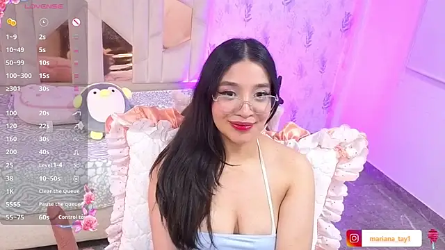 MARIANA_TAY1's Live XXX Chat