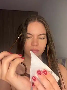 alyabelova Adlı Modelin Web Kamerası Şovu