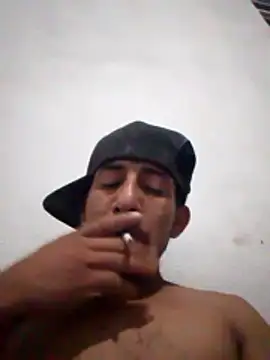 Tu_ChicoMalo22CM লাইভ XXX চ্যাট