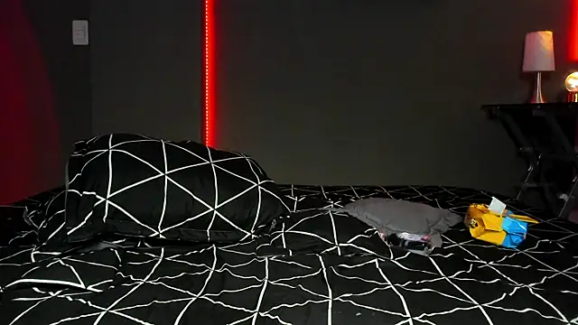 Czat XXX na żywo – cleoo_jhonny