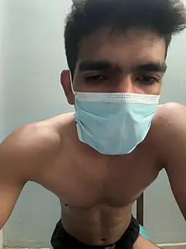 BadBoyTom78 网络视讯表演