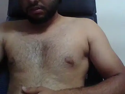 Virginboy2417 Adlı Modelin Canlı XXX Sohbeti
