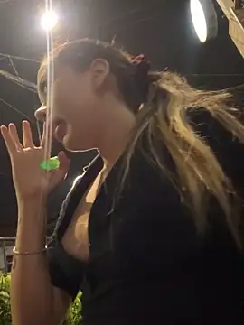 Show modela lindaandtony na web-kameri