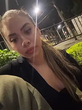 lindaandtony Pertunjukan Webcam