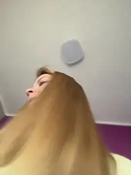 AnastasiaAniess Adlı Modelin Canlı XXX Sohbeti