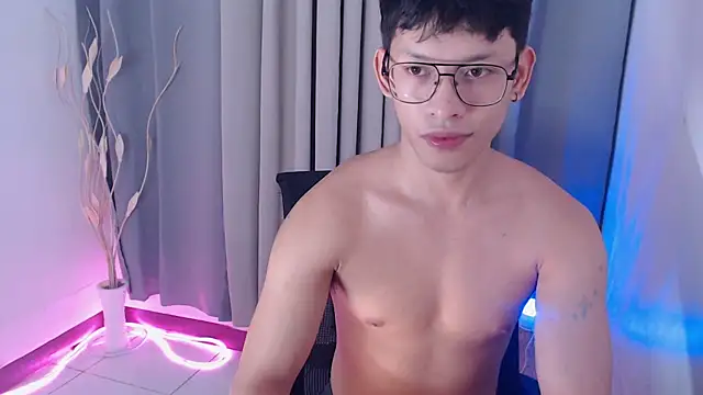 pinkcock_froi2305 Adlı Modelin Web Kamerası Şovu