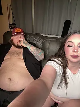 Živý XXX chat ANNIEandHUNNIE