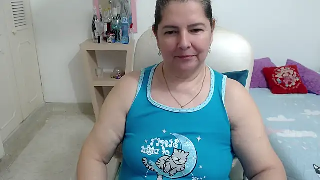 leonela_69 网络视讯表演