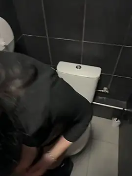 Pokazy przed kamerką – kotkite