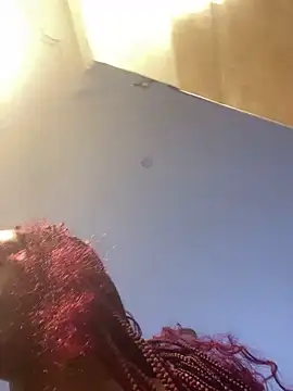 Dellah27 Chat XXX in diretta