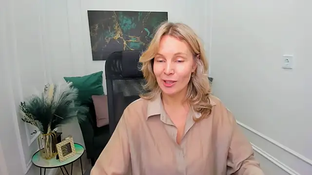 Sinty_Devis Chat XXX in diretta