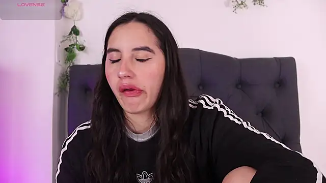 kaylee_lee 即時 XXX 聊天