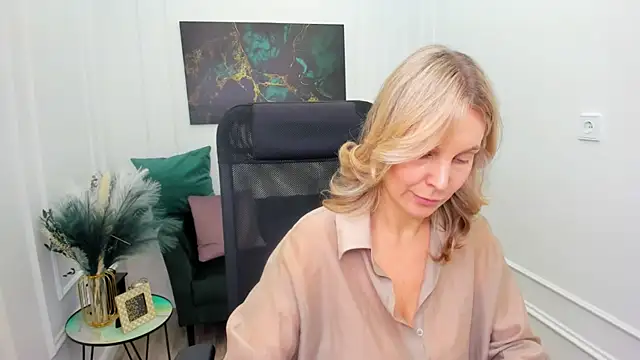 Sinty_Devis élő XXX-chatje