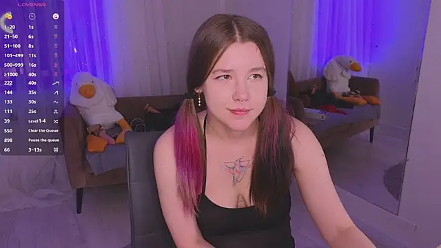 Mira_Falls' Live XXX Chat