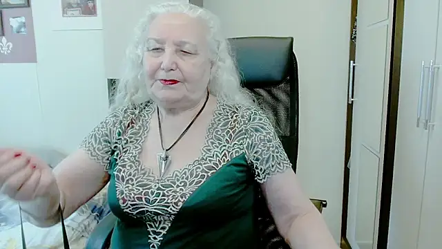 دردشة GrannyAlisa الجنسية المباشرة