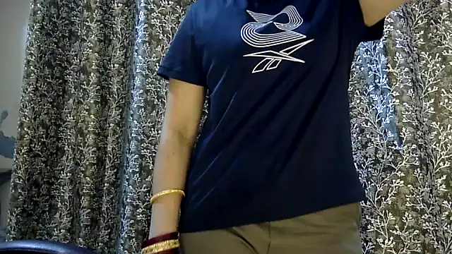 Exotic_tanvi's Webcam Show