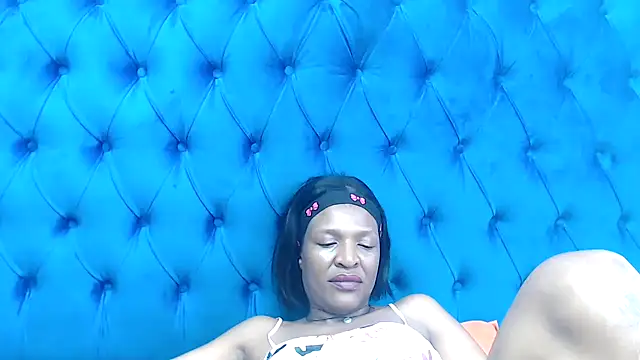 XXX chat uživo modela SpicyQueenxxxx