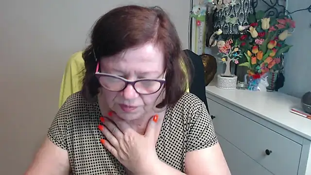 XXX chat uživo modela Adelewildx