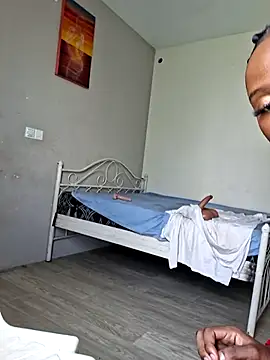 Kamdollie Adlı Modelin Canlı XXX Sohbeti