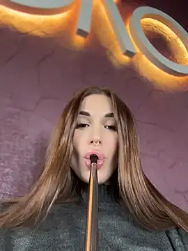 Chat +18 de Charming_Ritta ao vivo