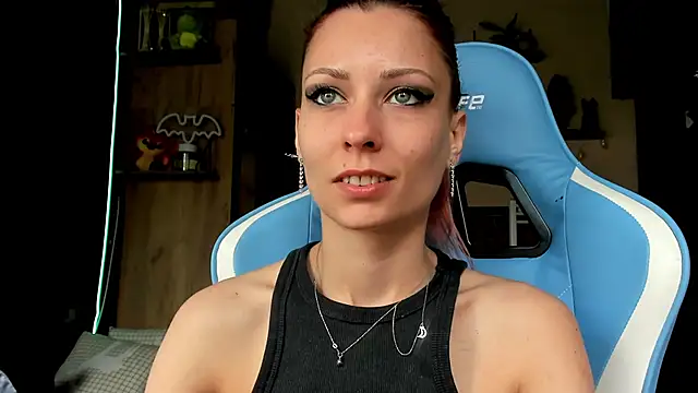 karo123421's Live XXX Chat