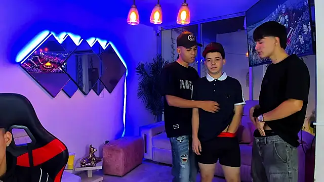 Houseofwarrios élő XXX-chatje