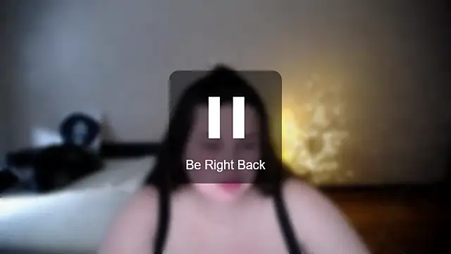 Emily_Mo élő XXX-chatje