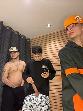 TheBatMansion Chat XXX in diretta