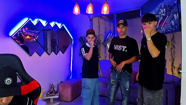 Houseofwarrios Webcam Show