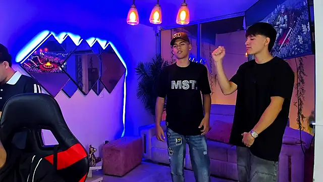 Houseofwarrios 网络视讯表演