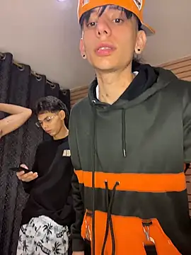 TheBatMansion Chat XXX in diretta